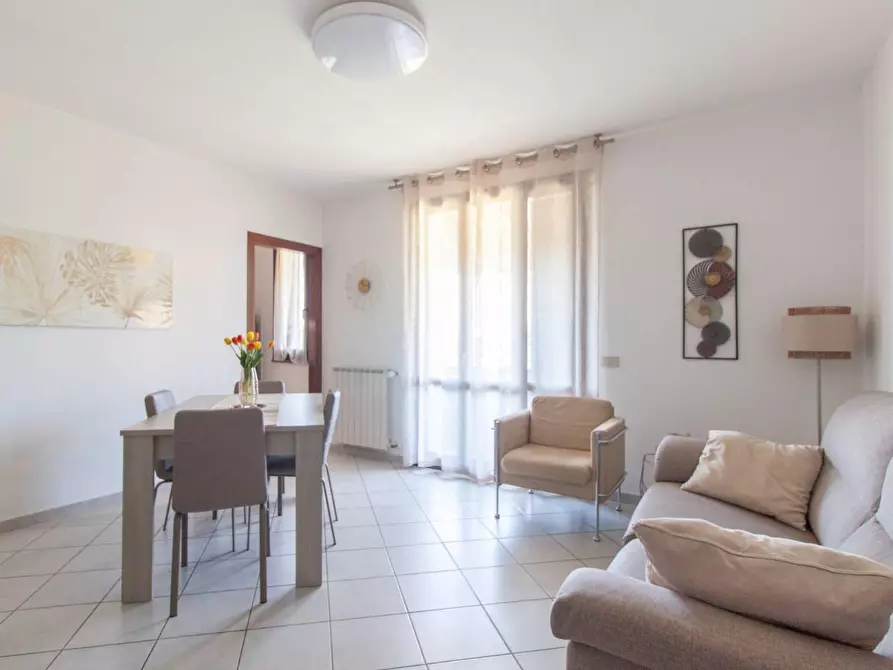Immagine 1 di Appartamento in vendita  a Cascina