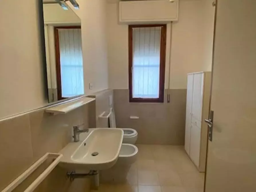 Immagine 2 di Appartamento in affitto  a Pisa