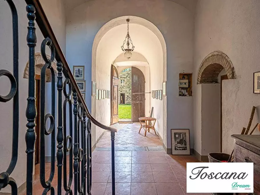 Immagine 10 di Villa in vendita  a Pomarance