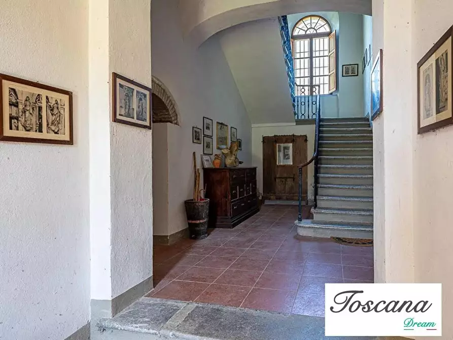Immagine 8 di Villa in vendita  a Pomarance
