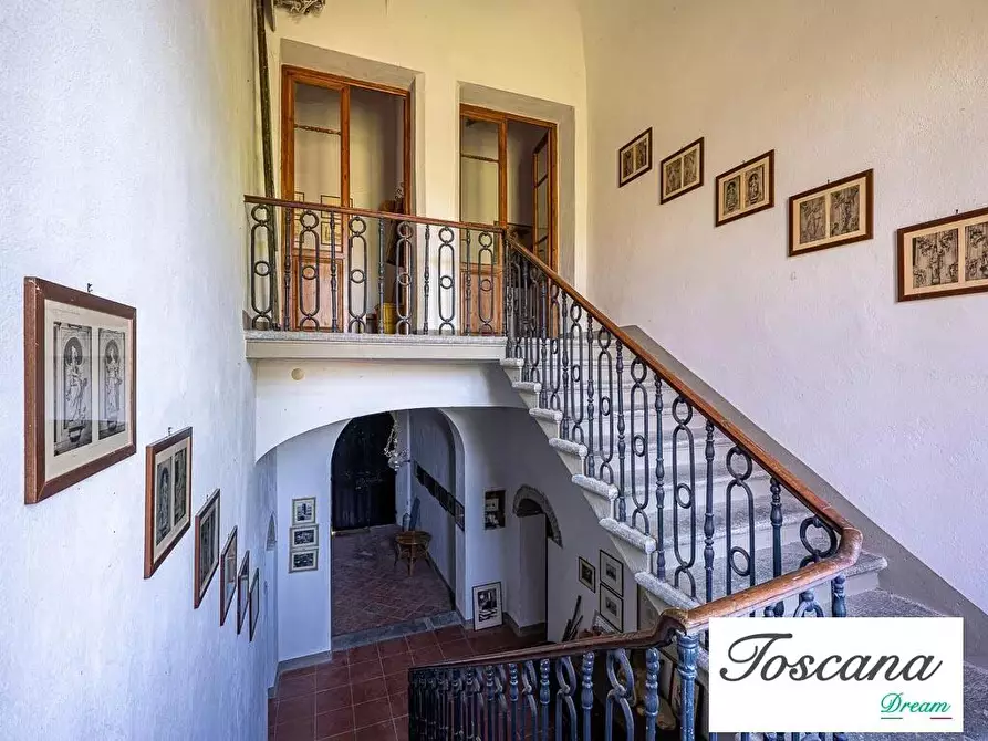 Immagine 11 di Villa in vendita  a Pomarance