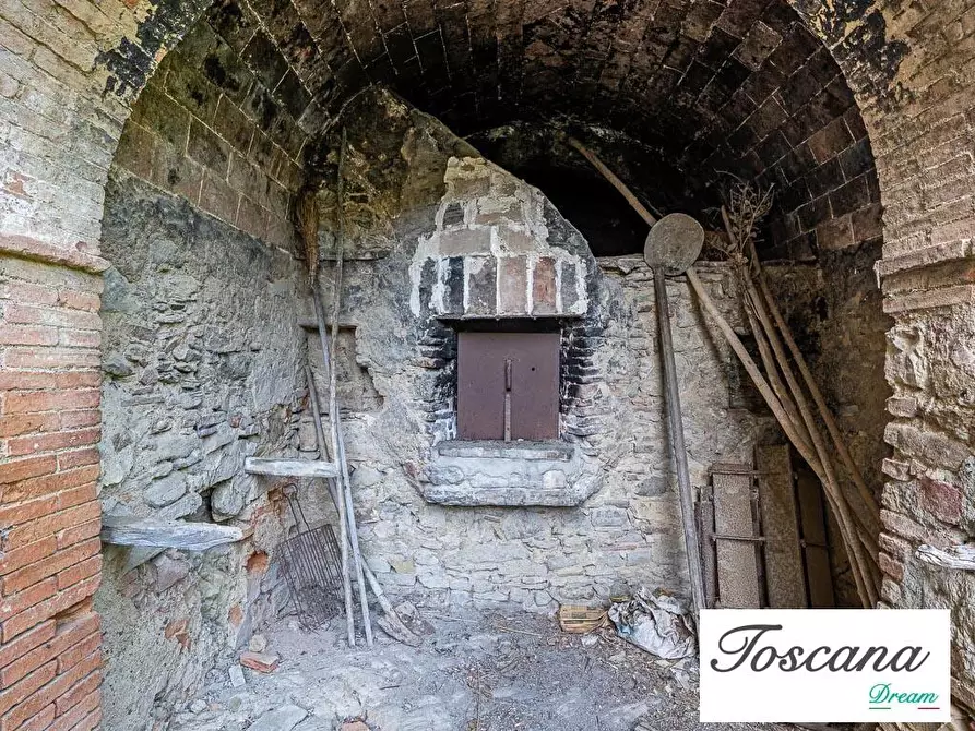 Immagine 39 di Villa in vendita  a Pomarance