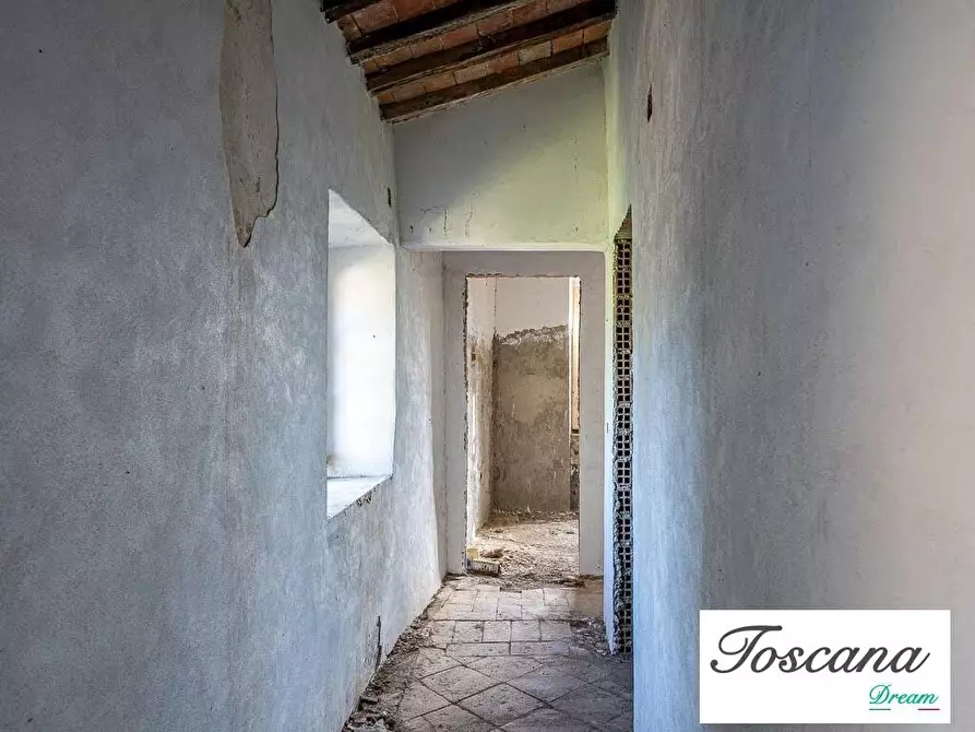 Immagine 43 di Villa in vendita  a Pomarance