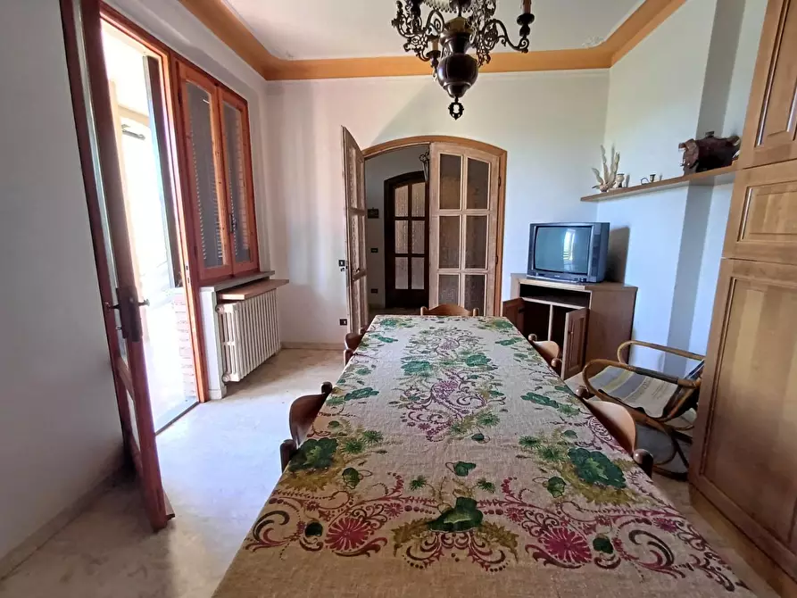 Immagine 3 di Villa in vendita  a Empoli