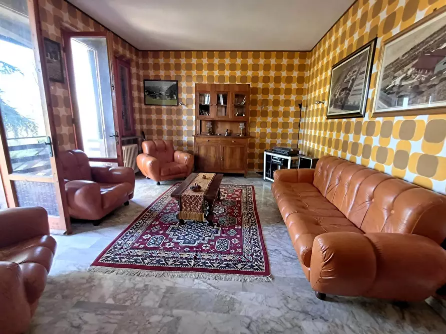 Immagine 2 di Villa in vendita  a Empoli