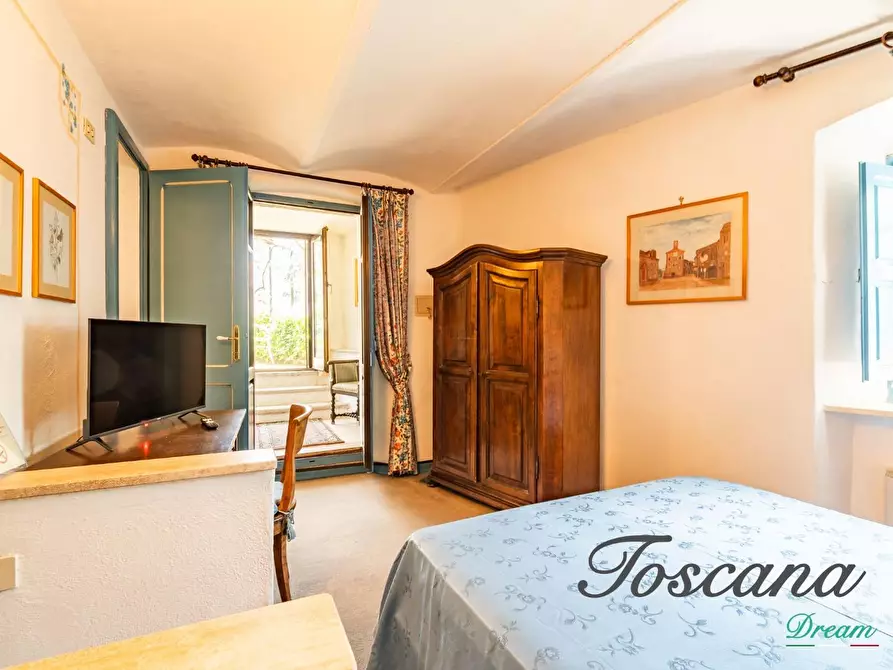 Immagine 45 di Villa in vendita  a Manciano