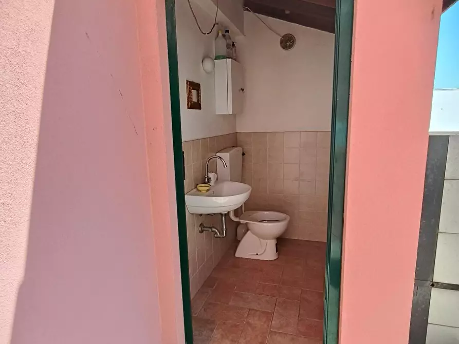 Immagine 32 di Casa colonica in vendita  a Calci
