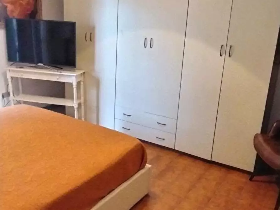Immagine 17 di Appartamento in vendita  a Massa