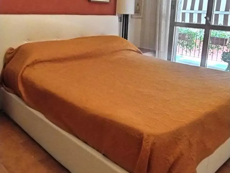 Immagine 19 di Appartamento in vendita  a Massa