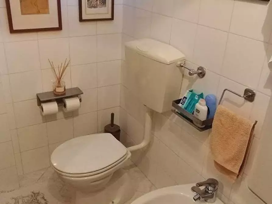 Immagine 13 di Appartamento in vendita  a Massa