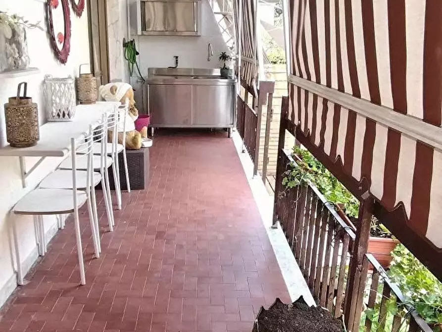 Immagine 7 di Appartamento in vendita  a Massa