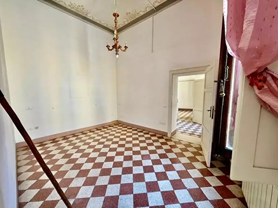 Immagine 24 di Appartamento in vendita  a Siena