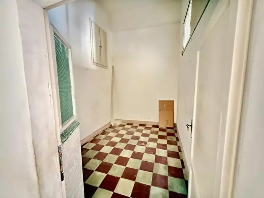 Immagine 33 di Appartamento in vendita  a Siena
