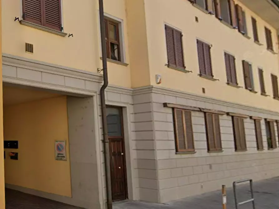 Immagine 1 di Appartamento in vendita  a Pontedera