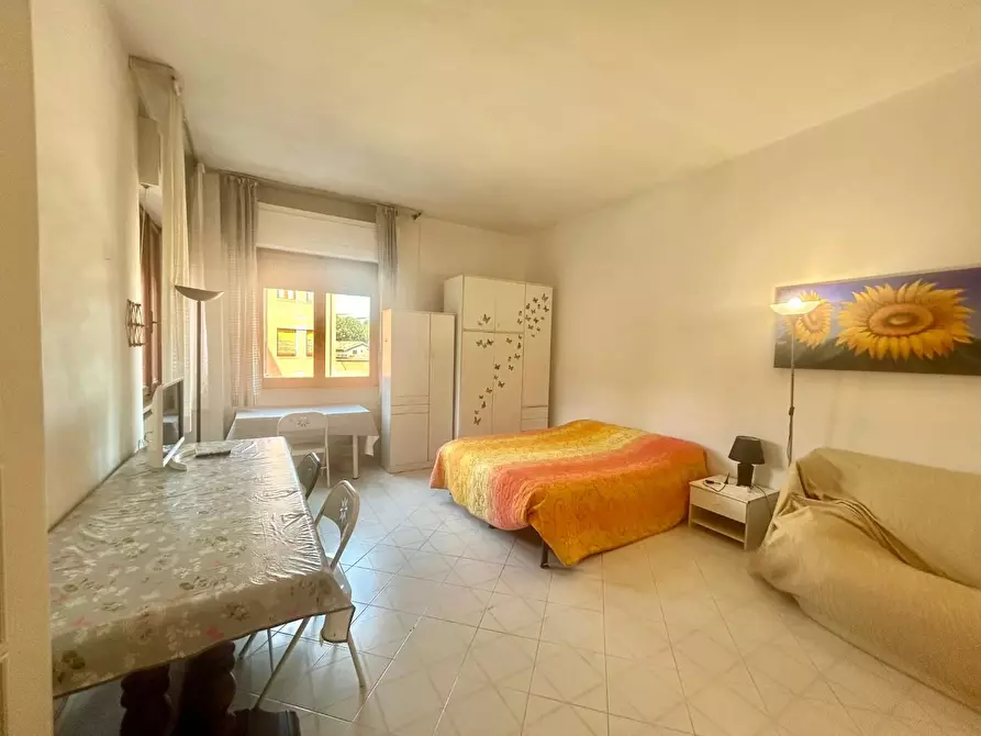 Immagine 3 di Appartamento in vendita  a Siena