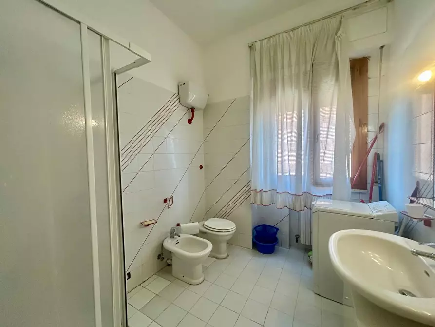 Immagine 10 di Appartamento in vendita  a Siena