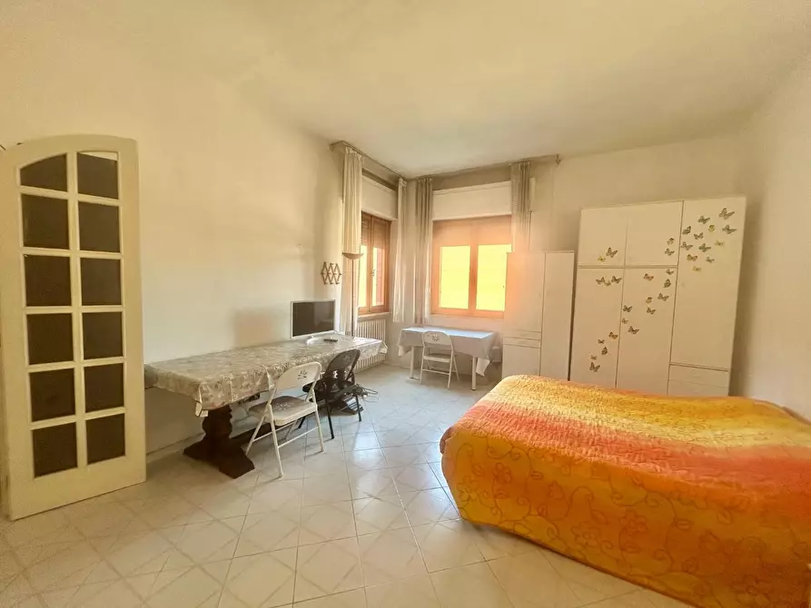 Immagine 4 di Appartamento in vendita  a Siena