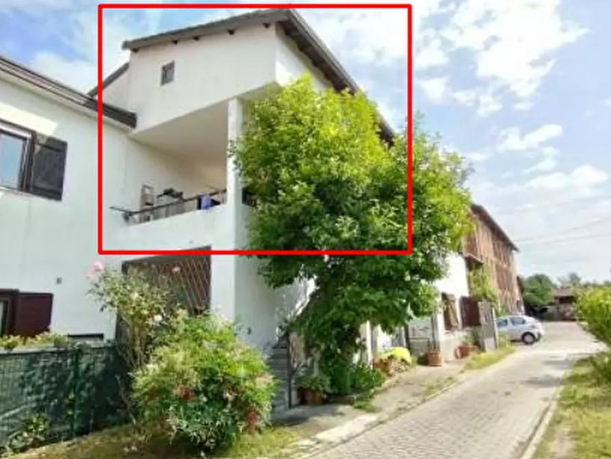 Immagine 2 di Appartamento in vendita  a Uboldo