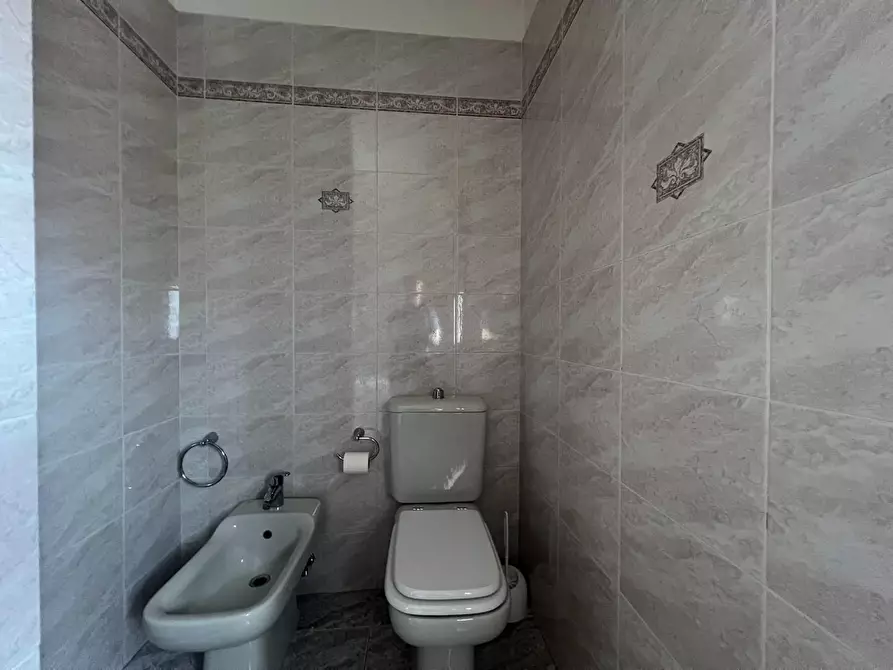 Immagine 21 di Appartamento in vendita  a Empoli