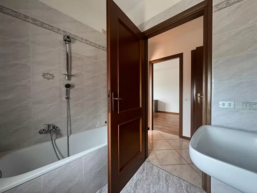 Immagine 23 di Appartamento in vendita  a Empoli