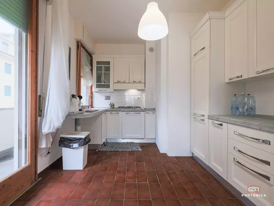 Immagine 14 di Appartamento in vendita  a Livorno