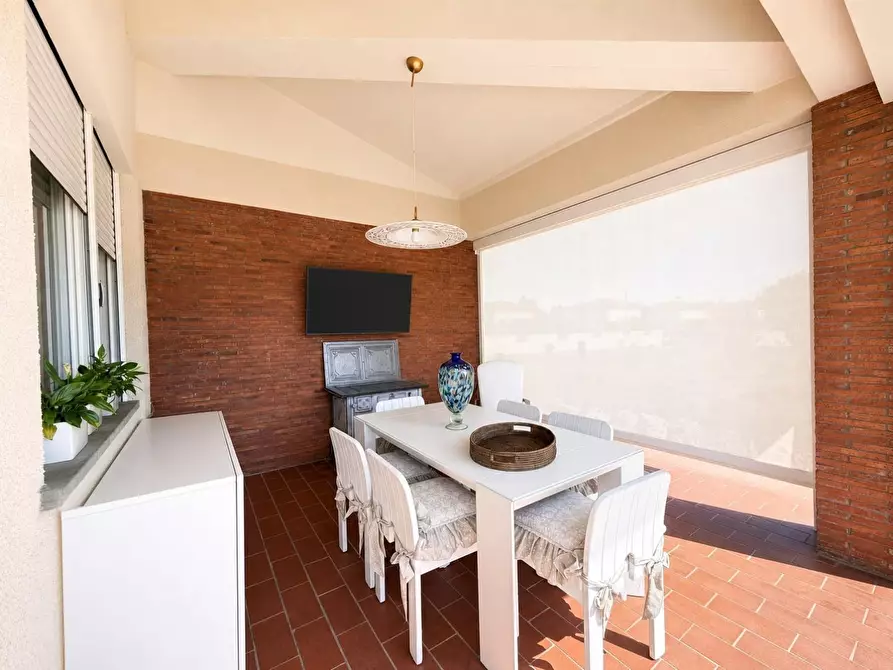 Immagine 16 di Villa in vendita  a Capannori