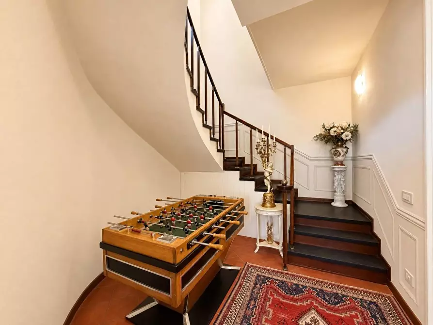 Immagine 25 di Villa in vendita  a Capannori