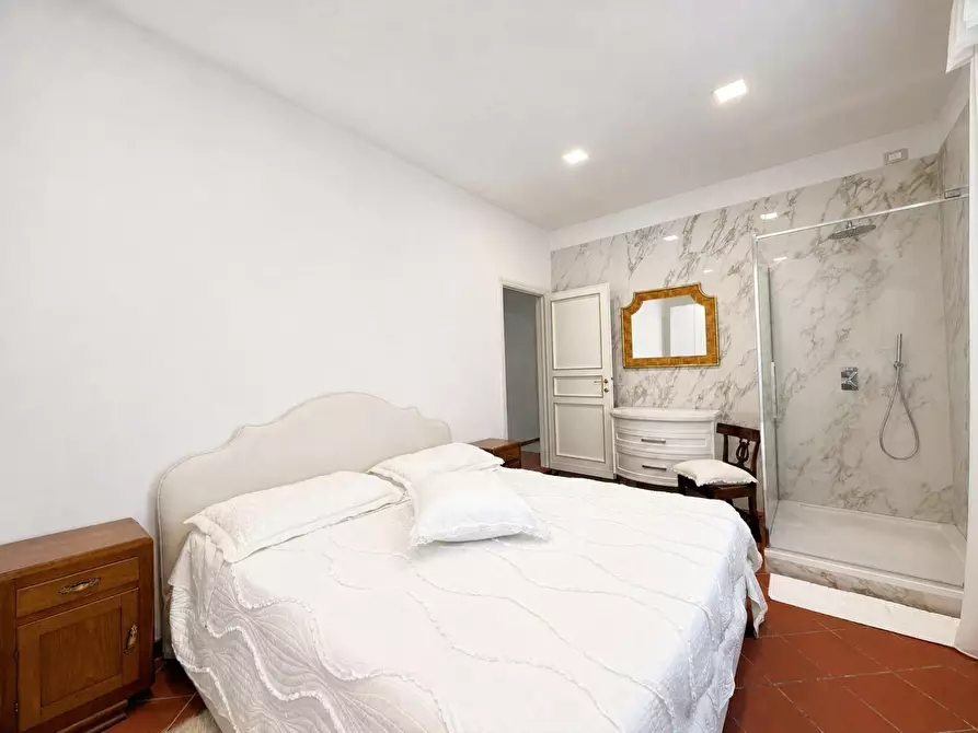 Immagine 24 di Villa in vendita  a Capannori