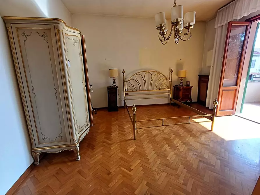 Immagine 6 di Villa in vendita  a Empoli