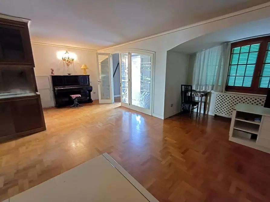 Immagine 10 di Villa in vendita  a Empoli