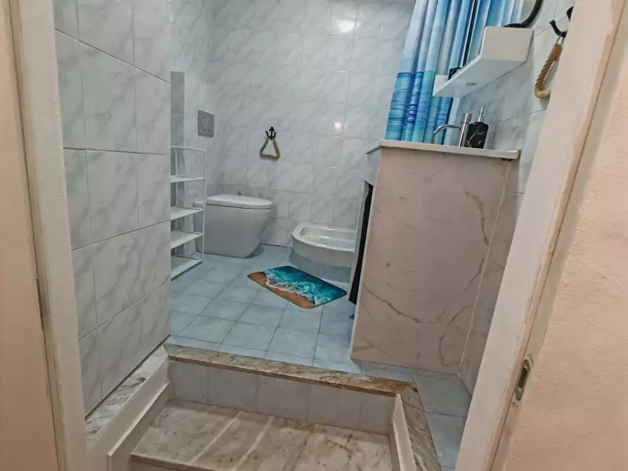 Immagine 7 di Appartamento in affitto  a Carrara