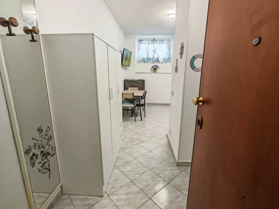 Immagine 27 di Appartamento in affitto  a Carrara