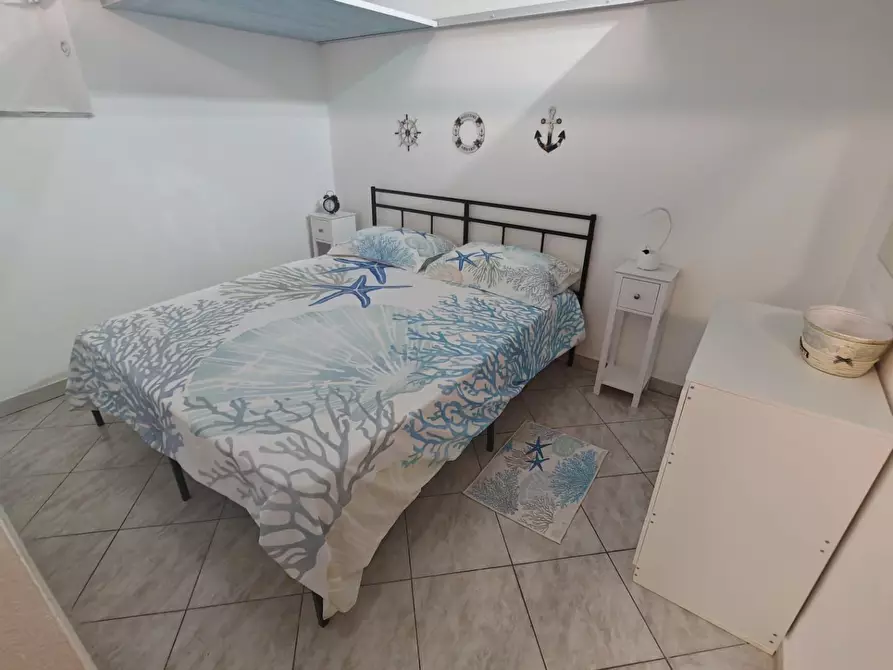 Immagine 1 di Appartamento in affitto  a Carrara