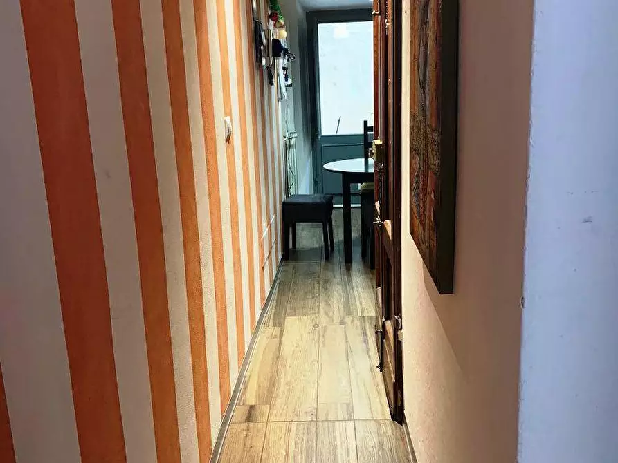 Immagine 2 di Appartamento in vendita  a Siena