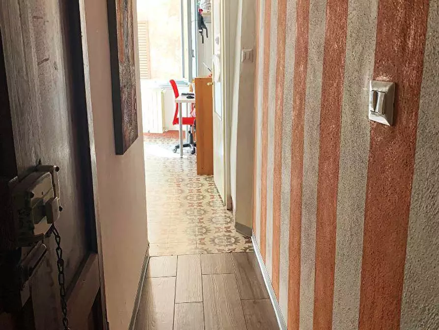 Immagine 9 di Appartamento in vendita  a Siena