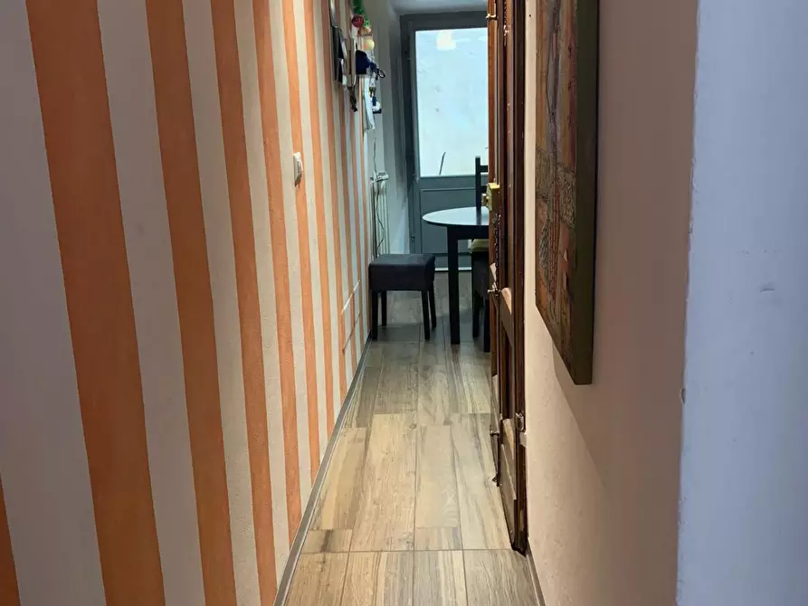 Immagine 11 di Appartamento in vendita  a Siena