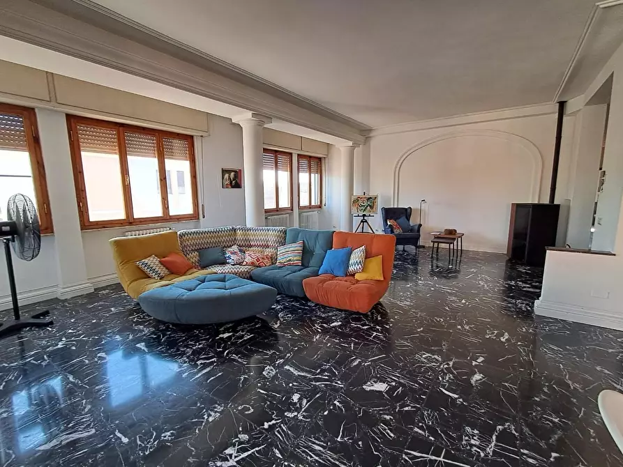 Immagine 3 di Casa bifamiliare in vendita  a Pontedera