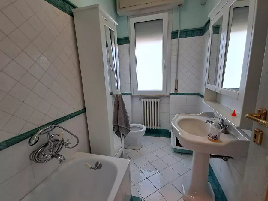 Immagine 15 di Casa bifamiliare in vendita  a Pontedera