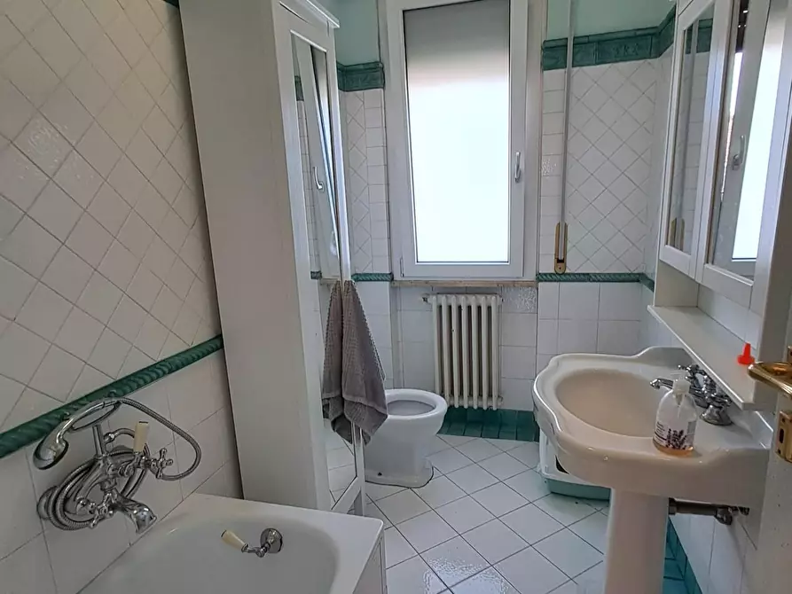 Immagine 14 di Casa bifamiliare in vendita  a Pontedera