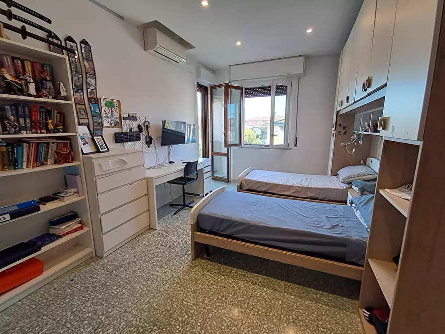 Immagine 19 di Casa bifamiliare in vendita  a Pontedera