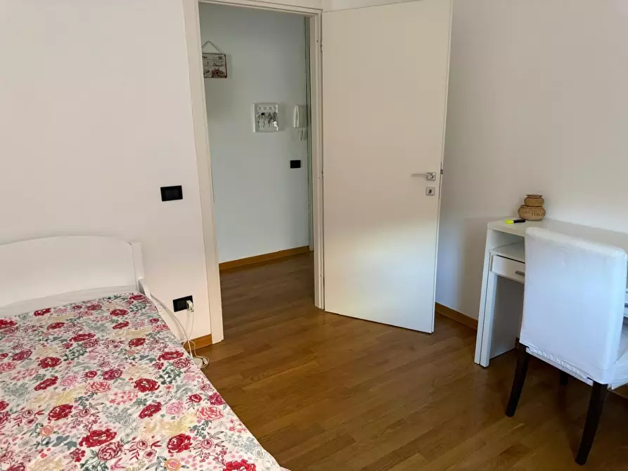 Immagine 22 di Appartamento in vendita  a Siena