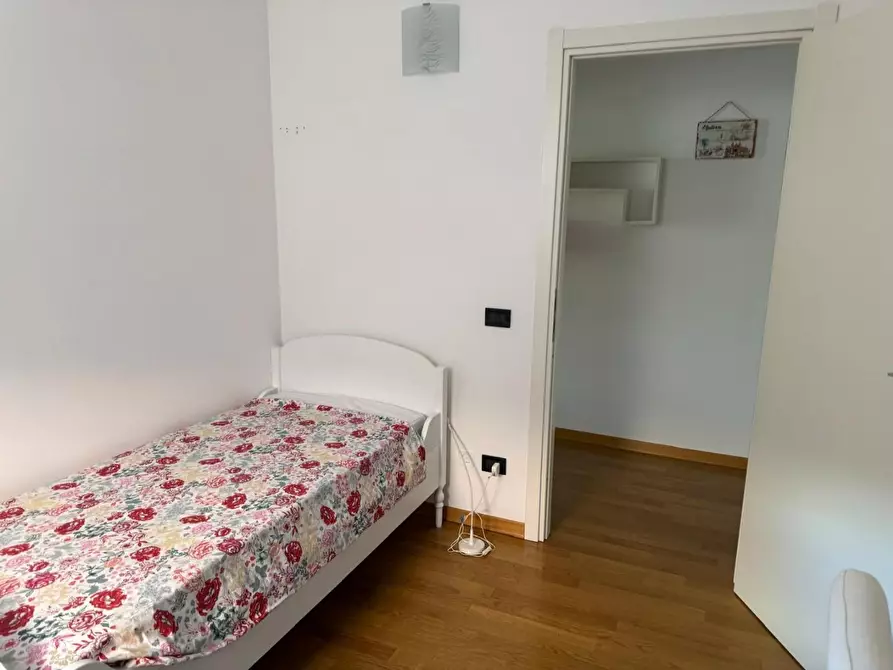 Immagine 21 di Appartamento in vendita  a Siena