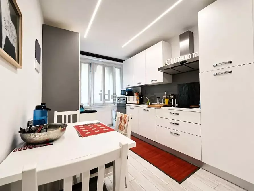 Immagine 2 di Appartamento in vendita  a Carrara