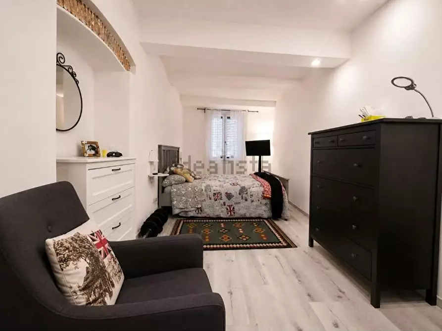 Immagine 9 di Appartamento in vendita  a Carrara