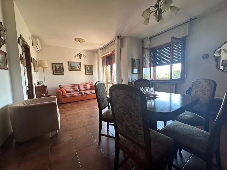 Immagine 2 di Appartamento in vendita  a Pisa