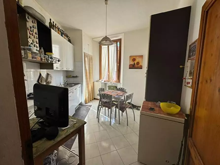 Immagine 2 di Appartamento in vendita  a Siena