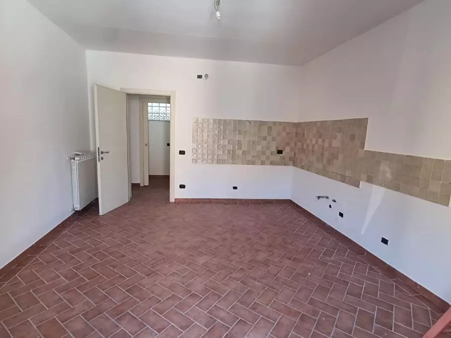Immagine 2 di Appartamento in vendita  a Pisa