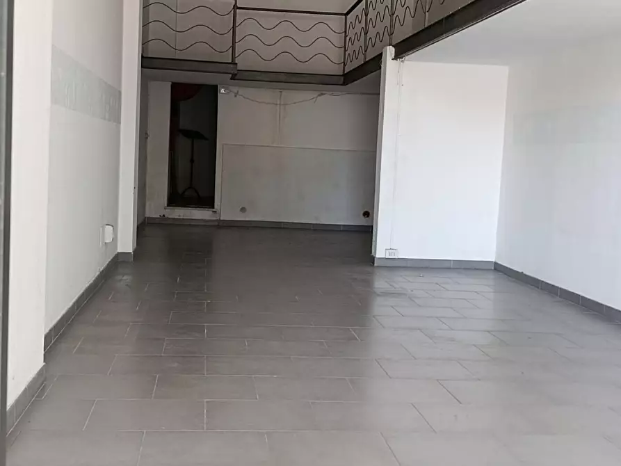 Immagine 3 di Locale commerciale in vendita  a Casciana Terme Lari