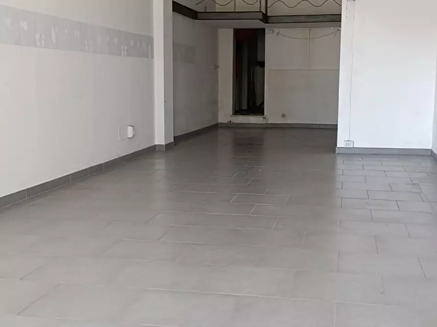 Immagine 2 di Locale commerciale in vendita  a Casciana Terme Lari