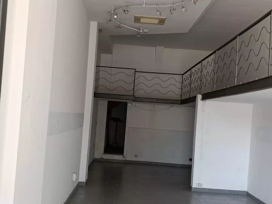 Immagine 4 di Locale commerciale in vendita  a Casciana Terme Lari